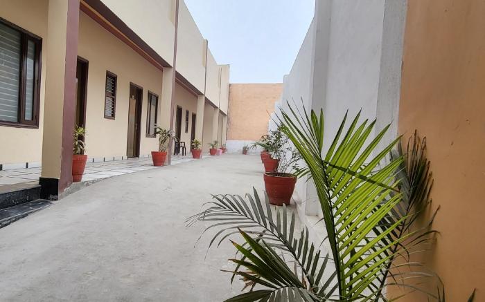 Hotel Panipat Town House