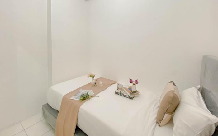 New Furnished Comfy 2BR Menteng Square By Travelio