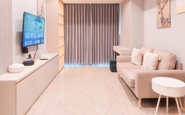 Modern Look & Comfy 1BR Branz BSD City By Travelio