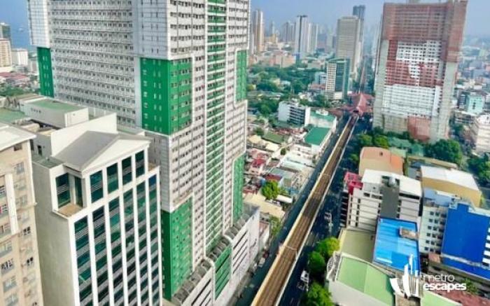 Modern & Cozy Condo in the Heart of Metro Manila