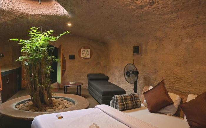 Hobbit House, Silver Oaks Nature Retreat
