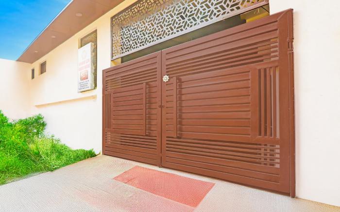 HOTEL O ANAND LOK GUEST HOUSE