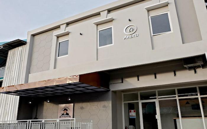 Urbanview Hotel Anata Inn