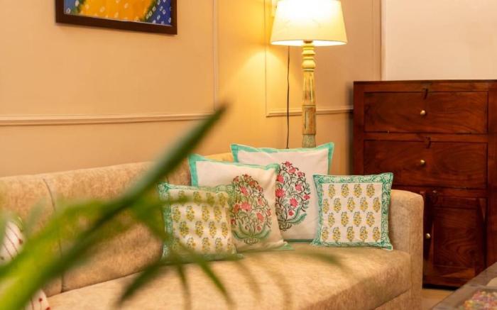 A Private 3BHK Flat : Heritage-themed Royal Stay