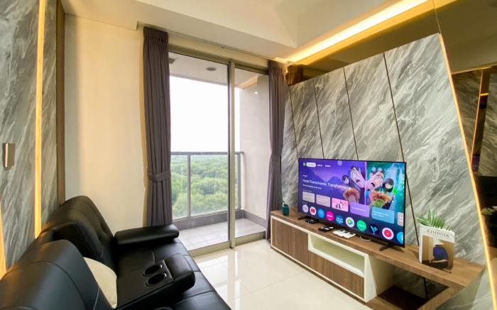 Brand New & Elegant 2BR at Gold Coast By Travelio