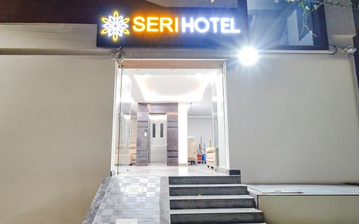 FabHotel Seri - Nr KIMS Hospital, Gachibowli