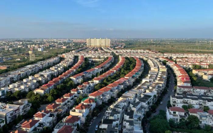 Studio Stays near Expo Mart
