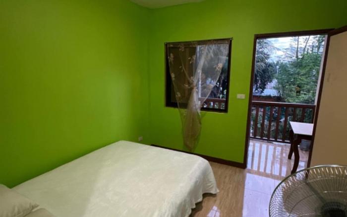 Kiarra Krisxia Lodge