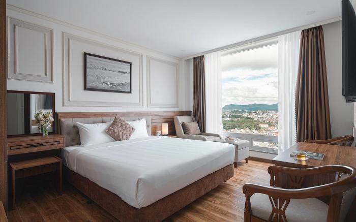 Dalat Roof Hotel