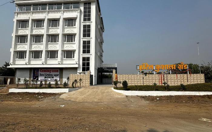 Hotel Kushala Grand,  Dombivali
