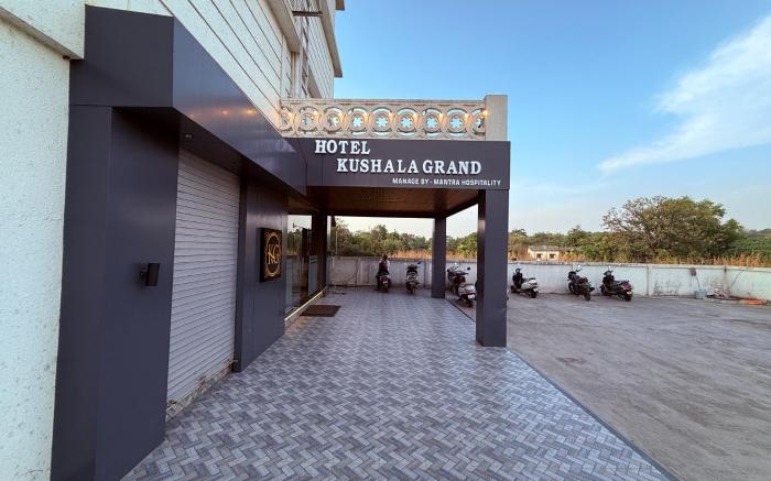 Hotel Kushala Grand,  Dombivali
