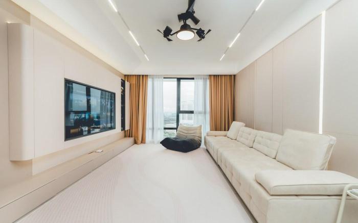 Luxurious President Family Suite Mosaic Midvalley
