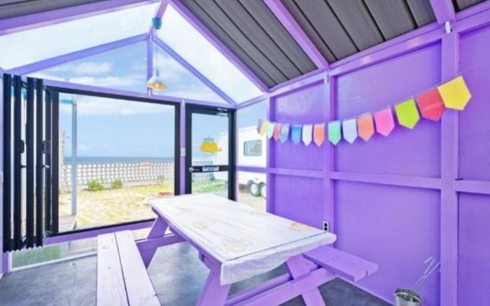 Pohang Uni's Sea Caravan Guryongpo Branch