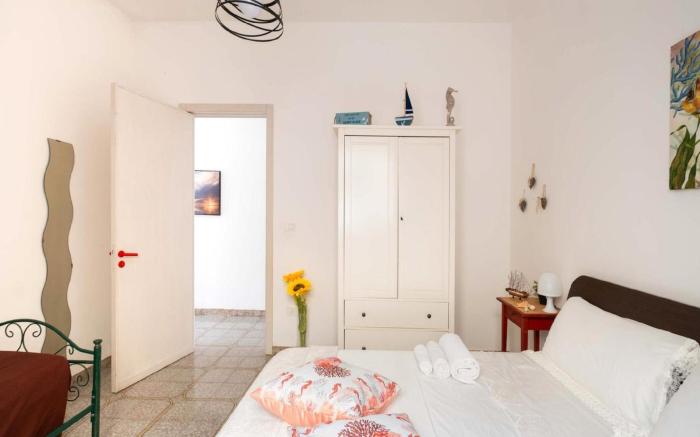Villa Soleya with Climate and Parking in Torre Lapillo