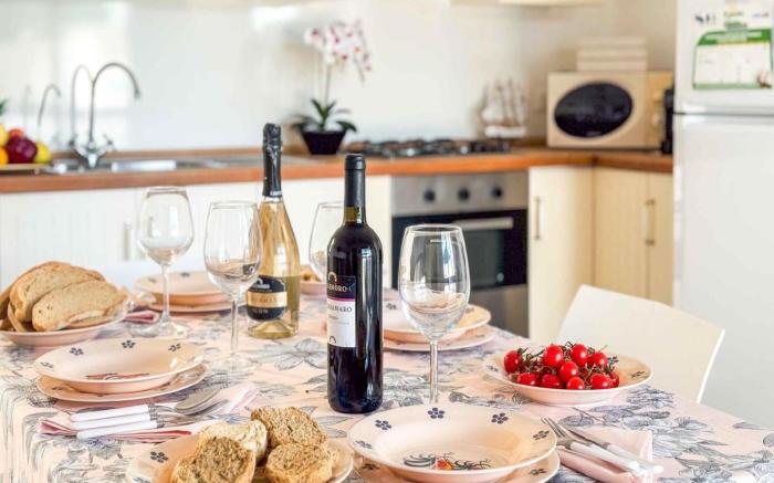 Villa Soleya with Climate and Parking in Torre Lapillo