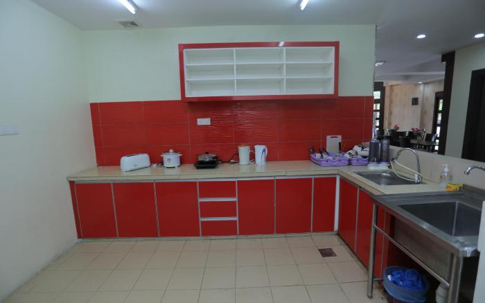 JAM Hotel Kota Warisan Near ERL Salak Tinggi Sepang