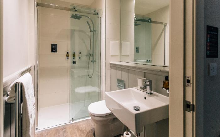 No.1 Apartments - George IV Bridge