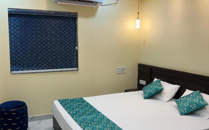 Livotel Premium Hotel Near Kiit University