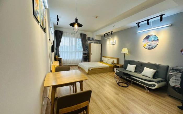 CHARMINGTON LA POINTE-LUXURY APARTMENT DISTRICT 10