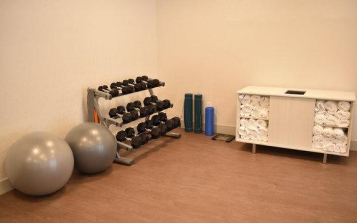 Holiday Inn Express And Suites Boston South - Randolph By IHG