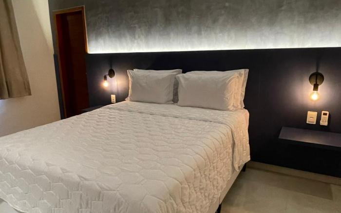 LUSTER HOTEL