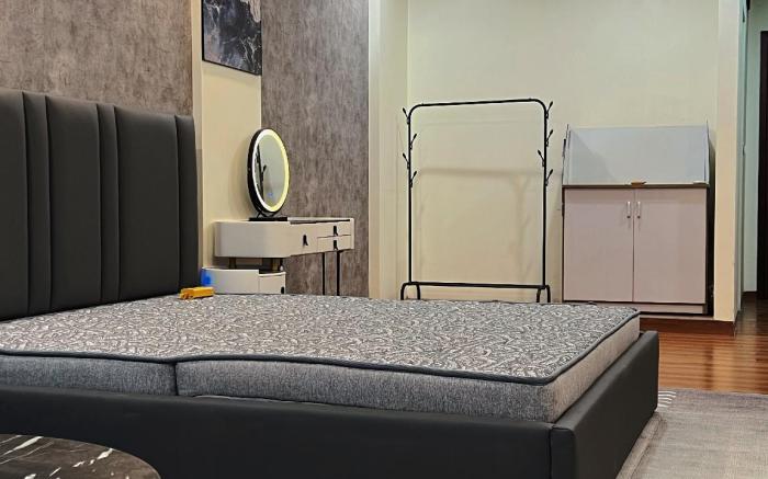 Venus apartment trung phụng