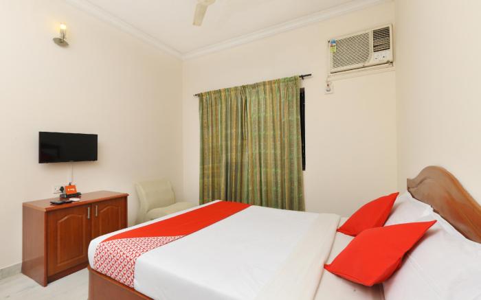 OYO 15101 Hotel Royal Paris