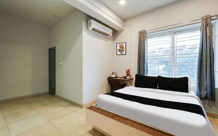 Super Hotel O ECR Stays Near Nemmeli Beach Formerly GVS Homes