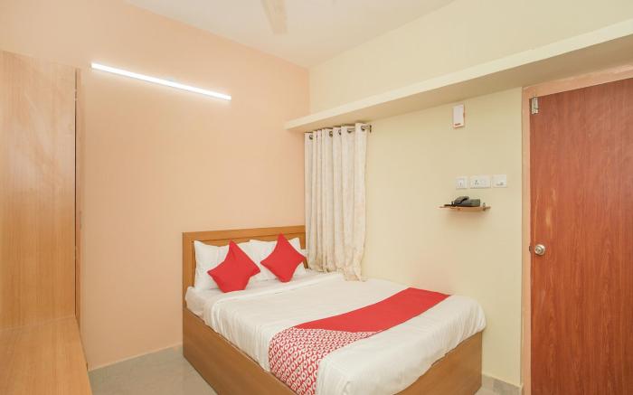 OYO 11056 Paris residency
