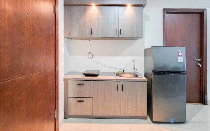 Best Deal 1BR Grand Sungkono Lagoon By Travelio
