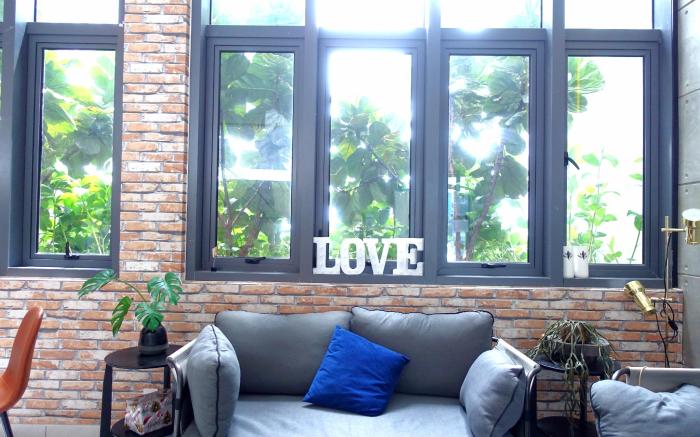 The Luxe Twin Towers Landscape Hotel