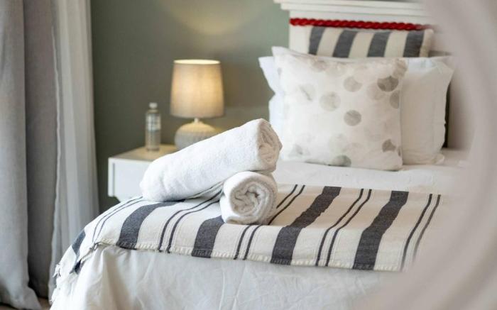 Beachfront Villa Sea Breeze, Hout Bay, Cape Town