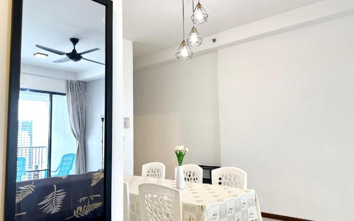 LM HomeyC 3R2.5B Family Suite for 4-14 Pax#EV Chgr