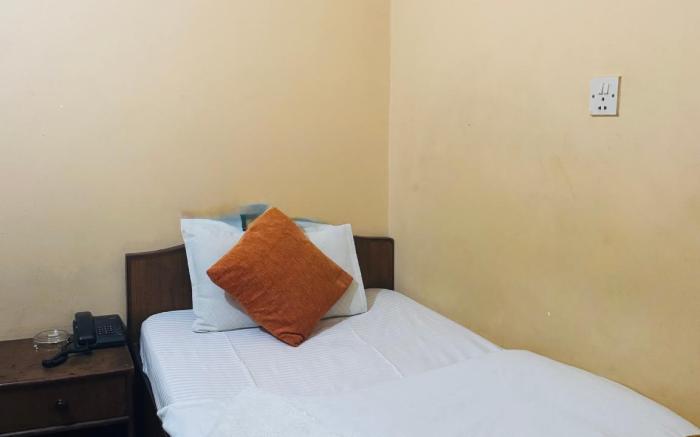 Mandakini Hotel