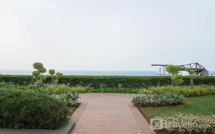 Best View 2BR Green Bay Condominium By Travelio