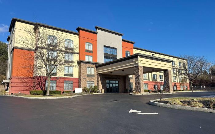 Wingate by Wyndham Harrisburg Near Hershey