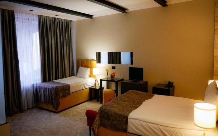 Riverside Boutique Hotel
