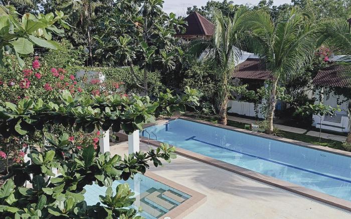 La Bonita Villa 拉博尼塔丛林里的花园别墅