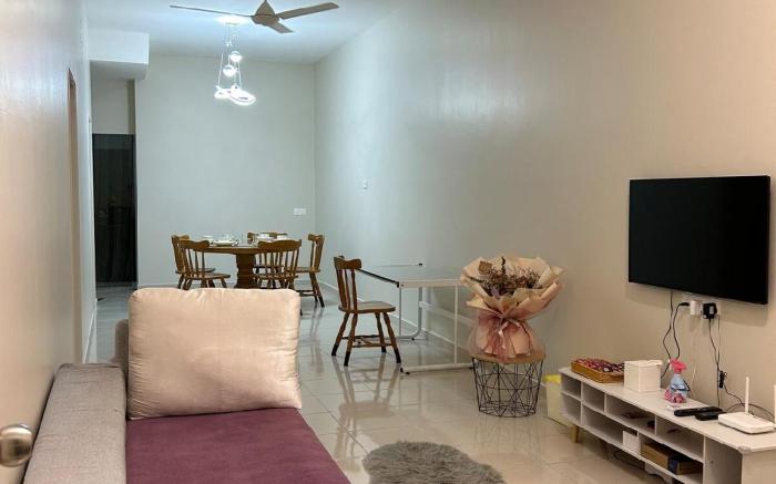 Ang Ang Homestay ~5 +2p(Wifi/Autogate)