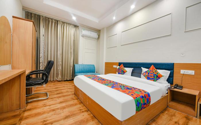 FabHotel Alpine Tree