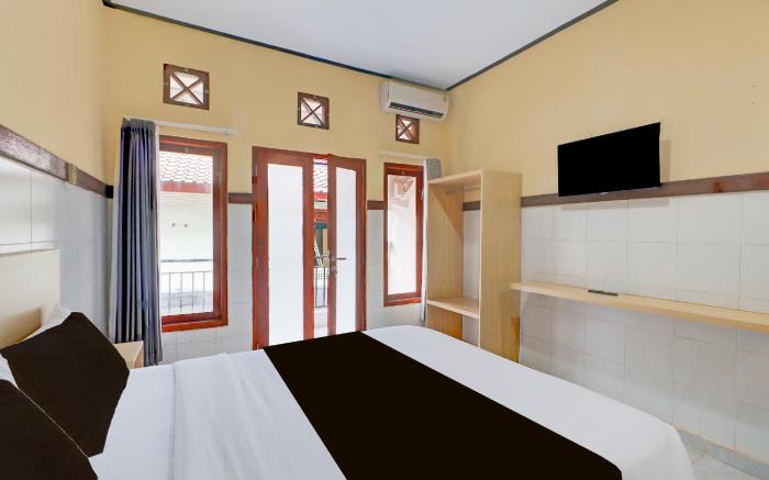 Townhouse Oak Legian Near Legian Beach Formerly Sayang Maha Merta