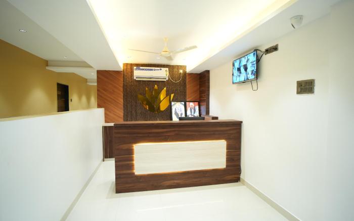 Hotel Pravasa Stays , Shirdi 