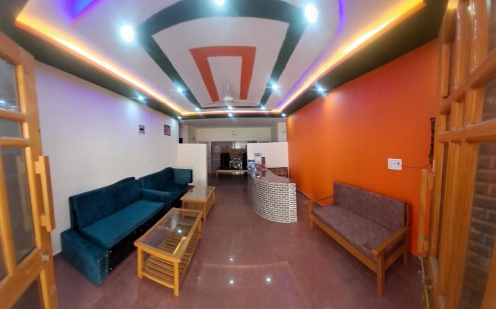 HOTEL SWAGAT SAROVAR