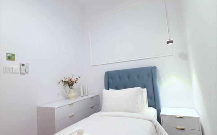 Marina Seaview 3BRunit atR&F Seine Region by ANJU