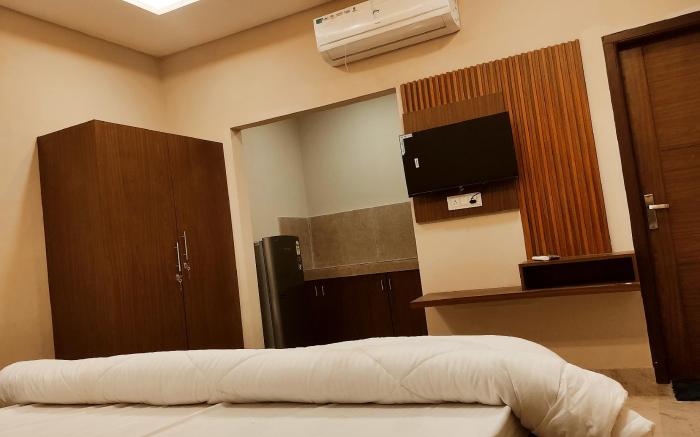 KANHA HOMESTAY & MOTEL