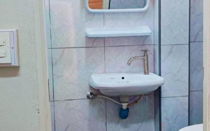 Jae Phraw Nong Pee Jang (Room Toy)