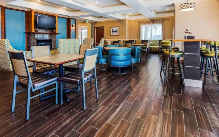 Comfort Inn & Suites Waco Woodway