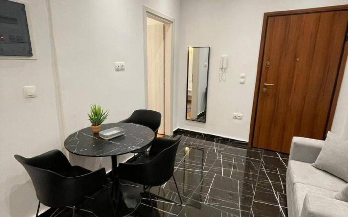 Athens Stylish 2BD Apt with Bal Near Larissa Merto