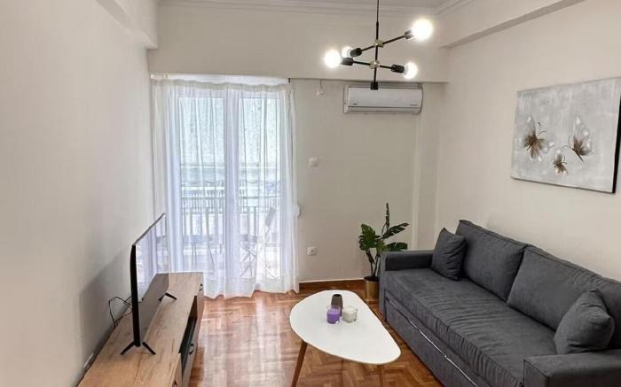 Athens Stylish 1BD Apt with Bal Near Attiki Merto