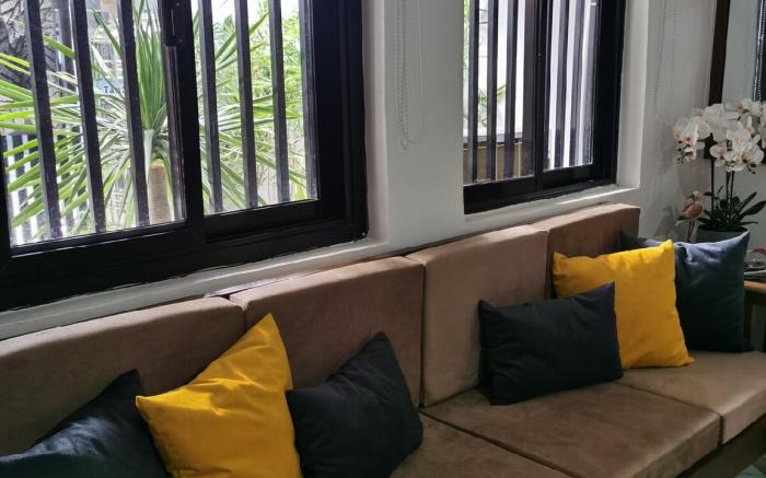 Samong Transient House